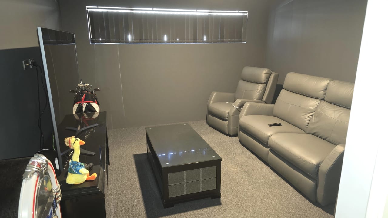Room in a share house