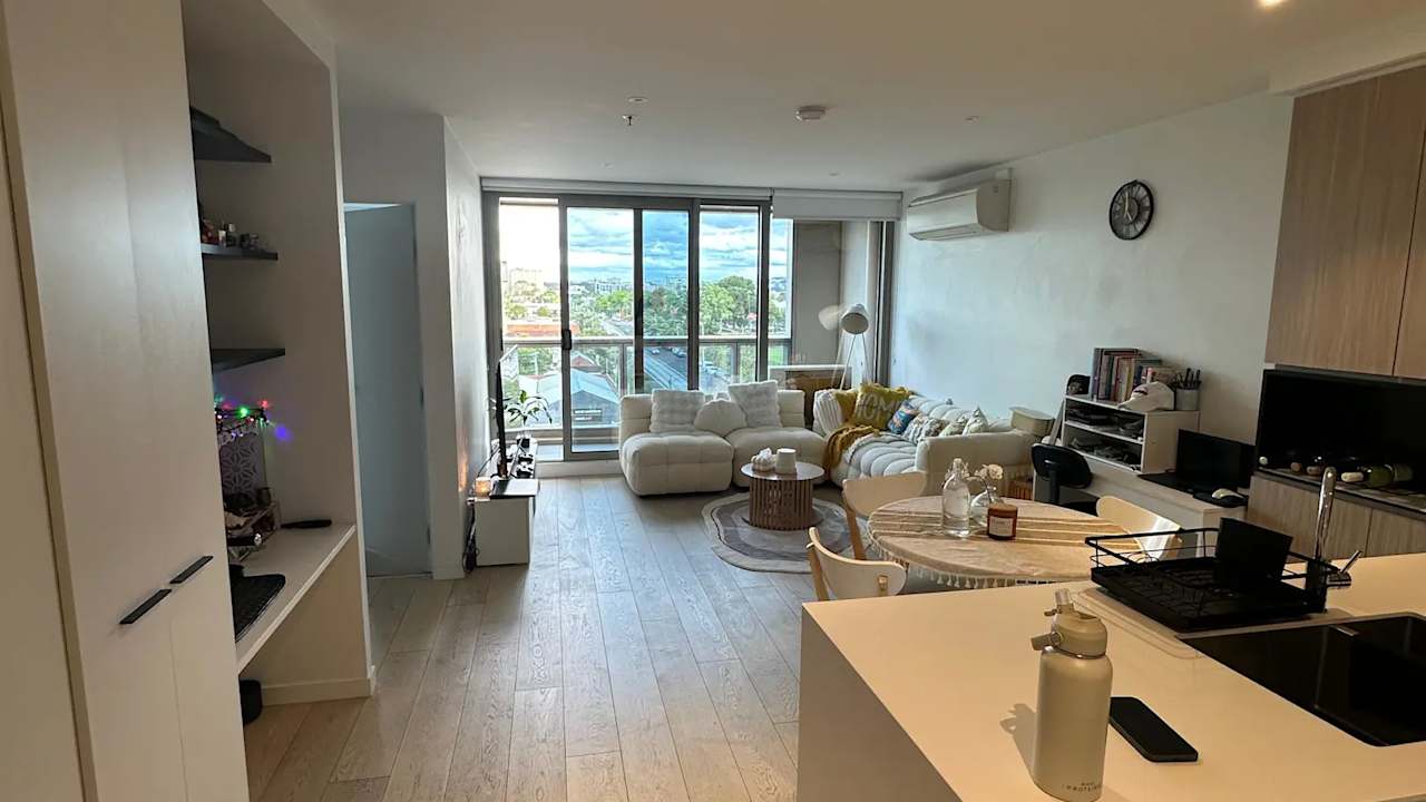 Furnished room with own bathroom