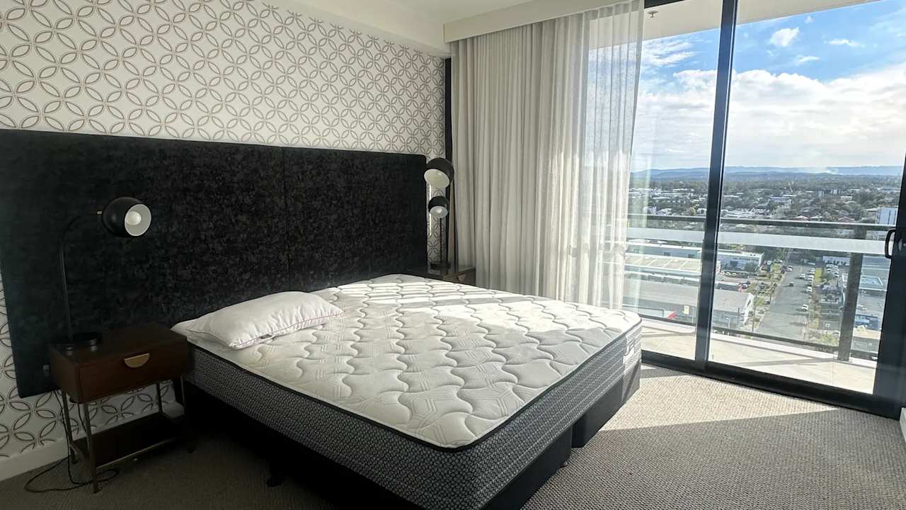 Furnished room with own bathroom