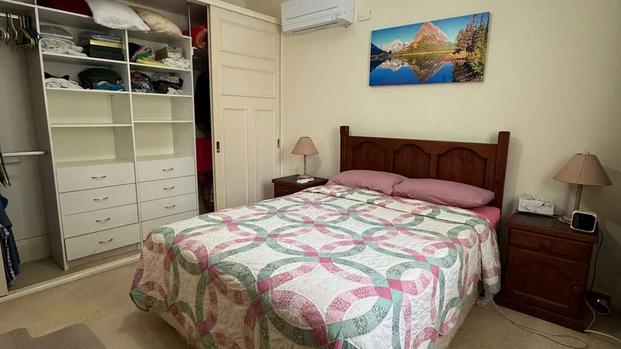 Furnished room in a share house