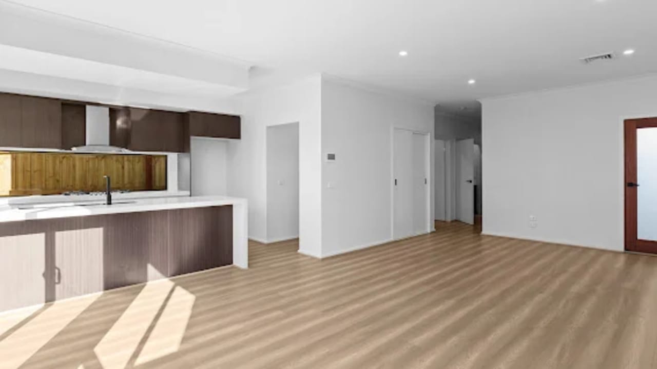 Whole property with 3 rooms for rent