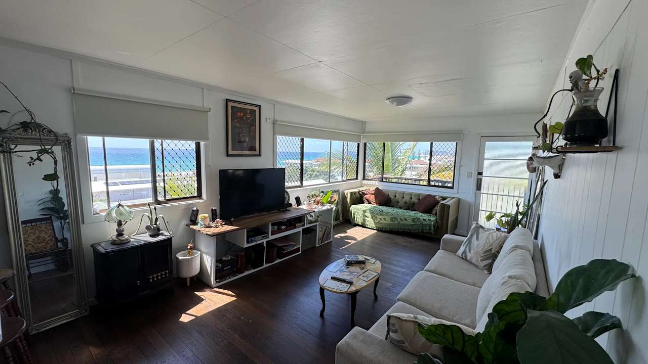 Whole property with 2 rooms for rent