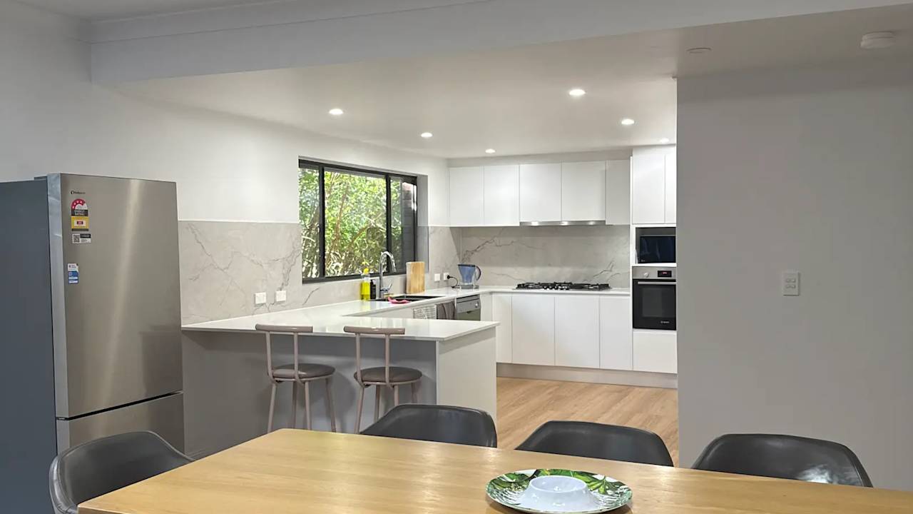 Room in a share house