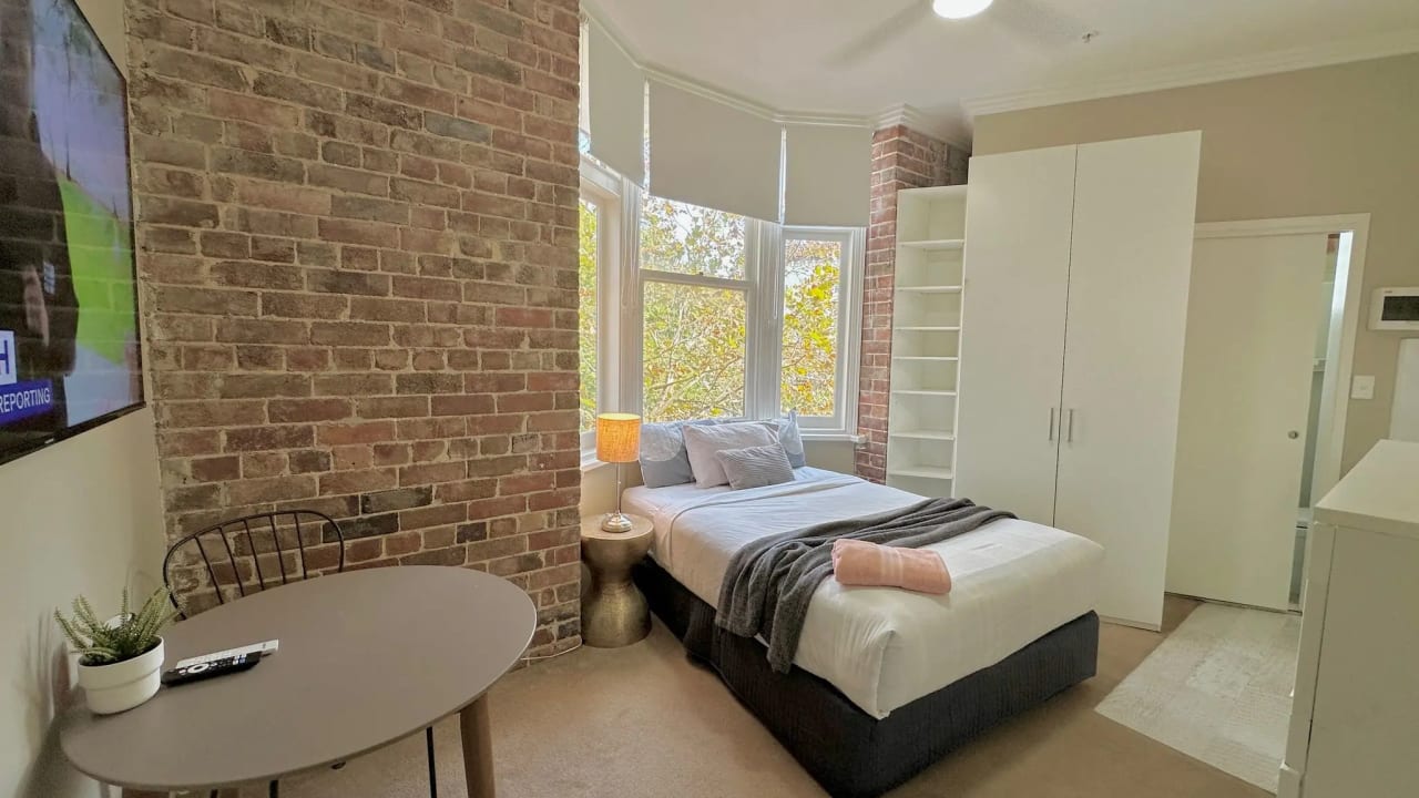 Furnished room with own bathroom