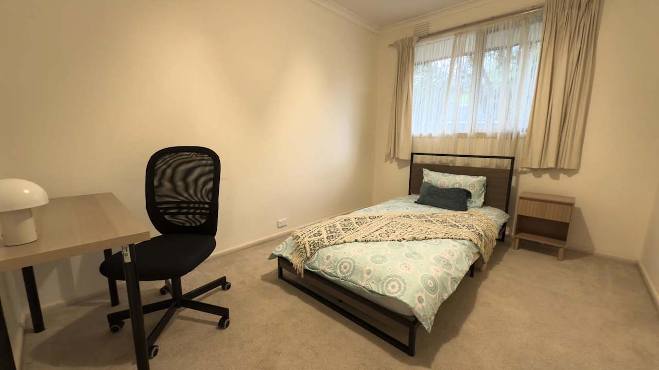 Room in a share house