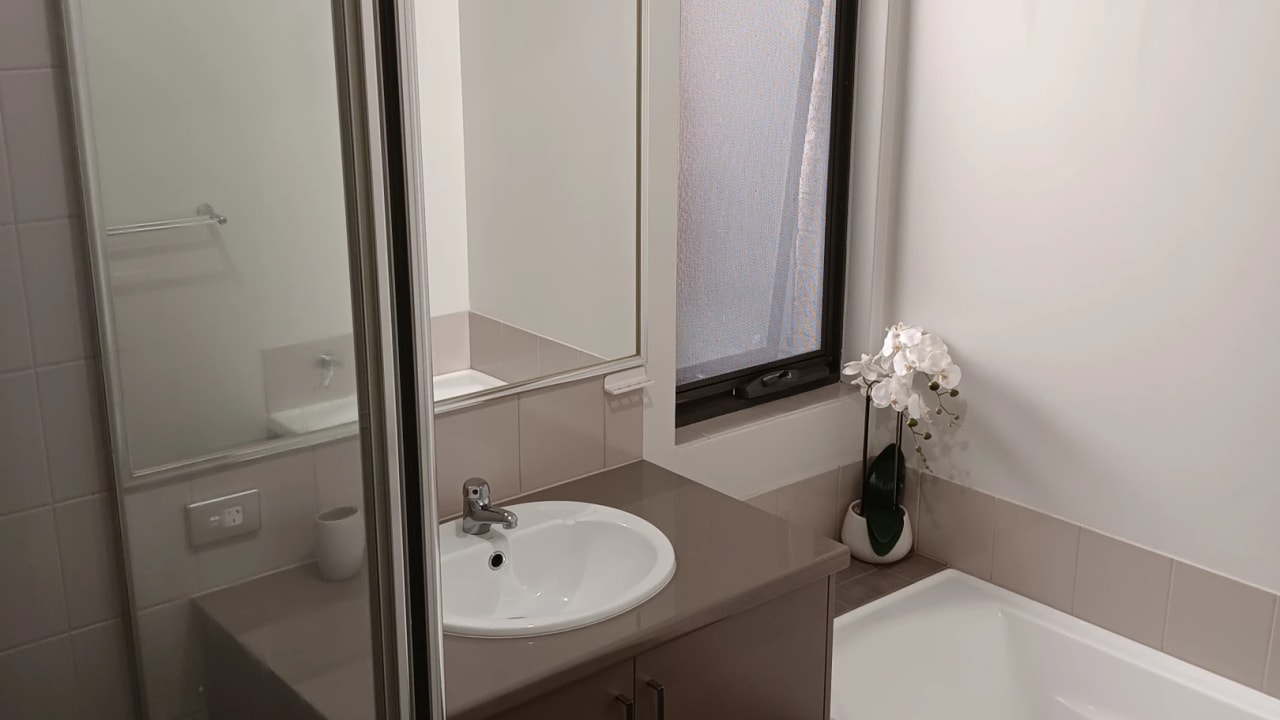 Furnished room with own bathroom