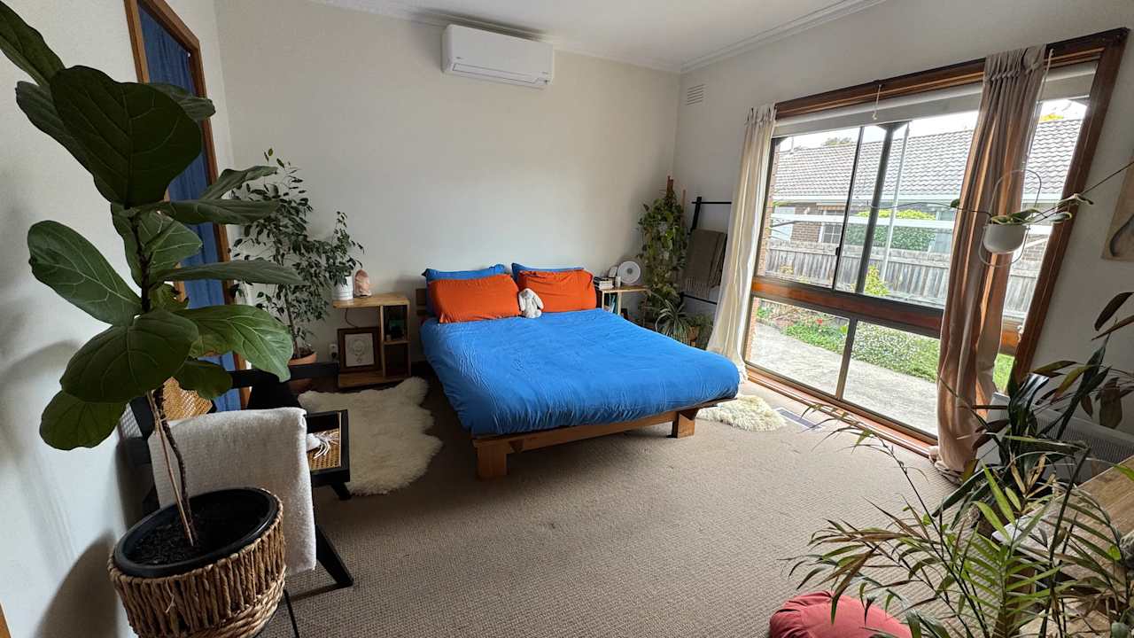 Furnished room with ensuite in a share house