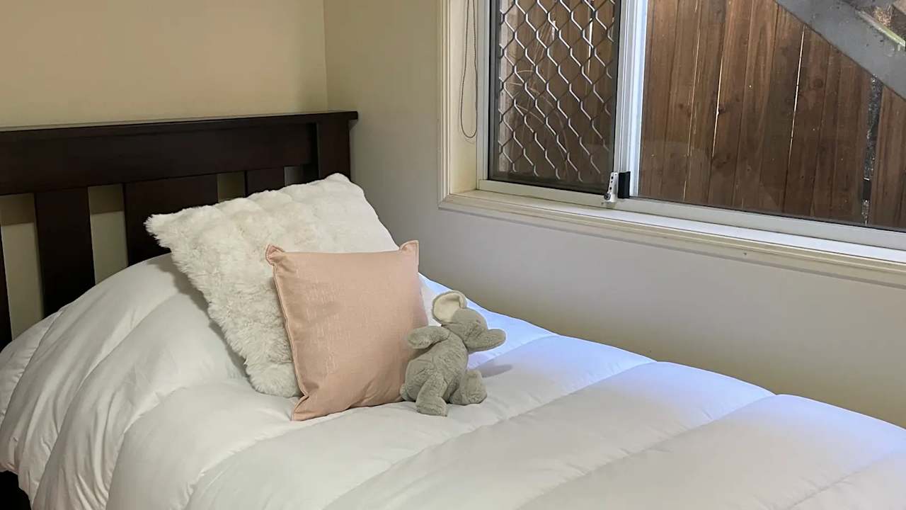 Room in a share house