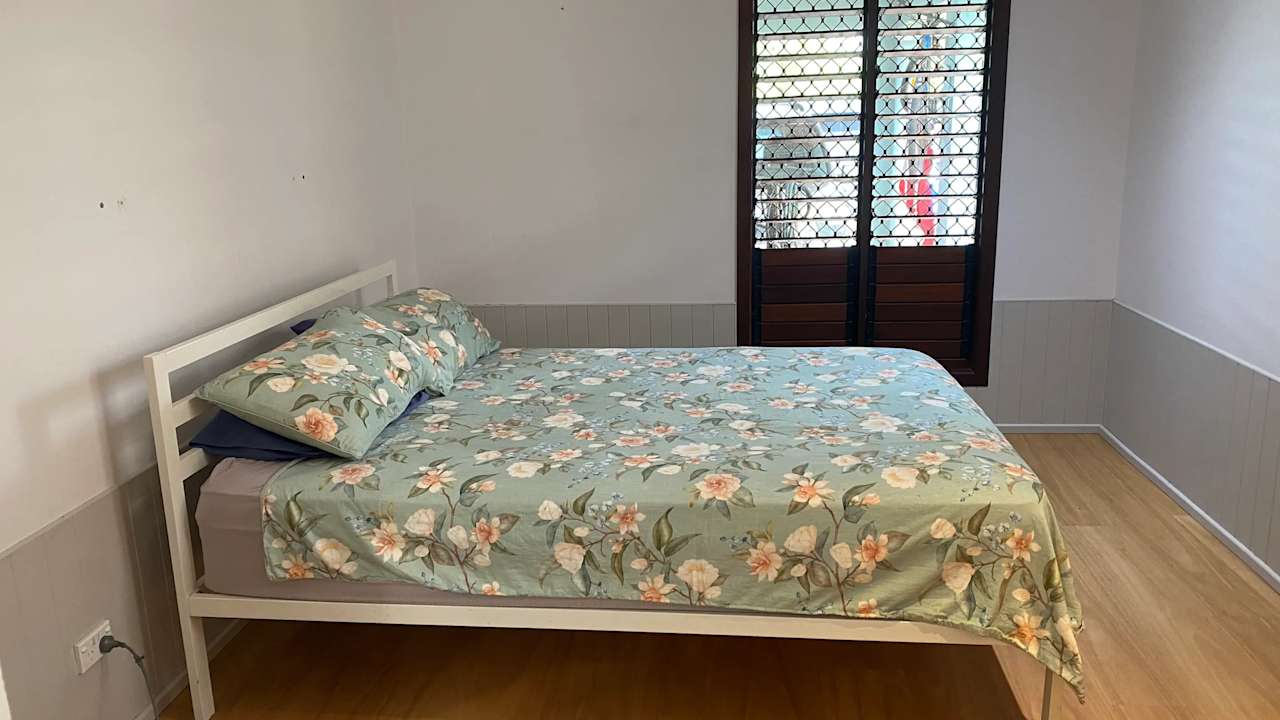Room with ensuite in a share house