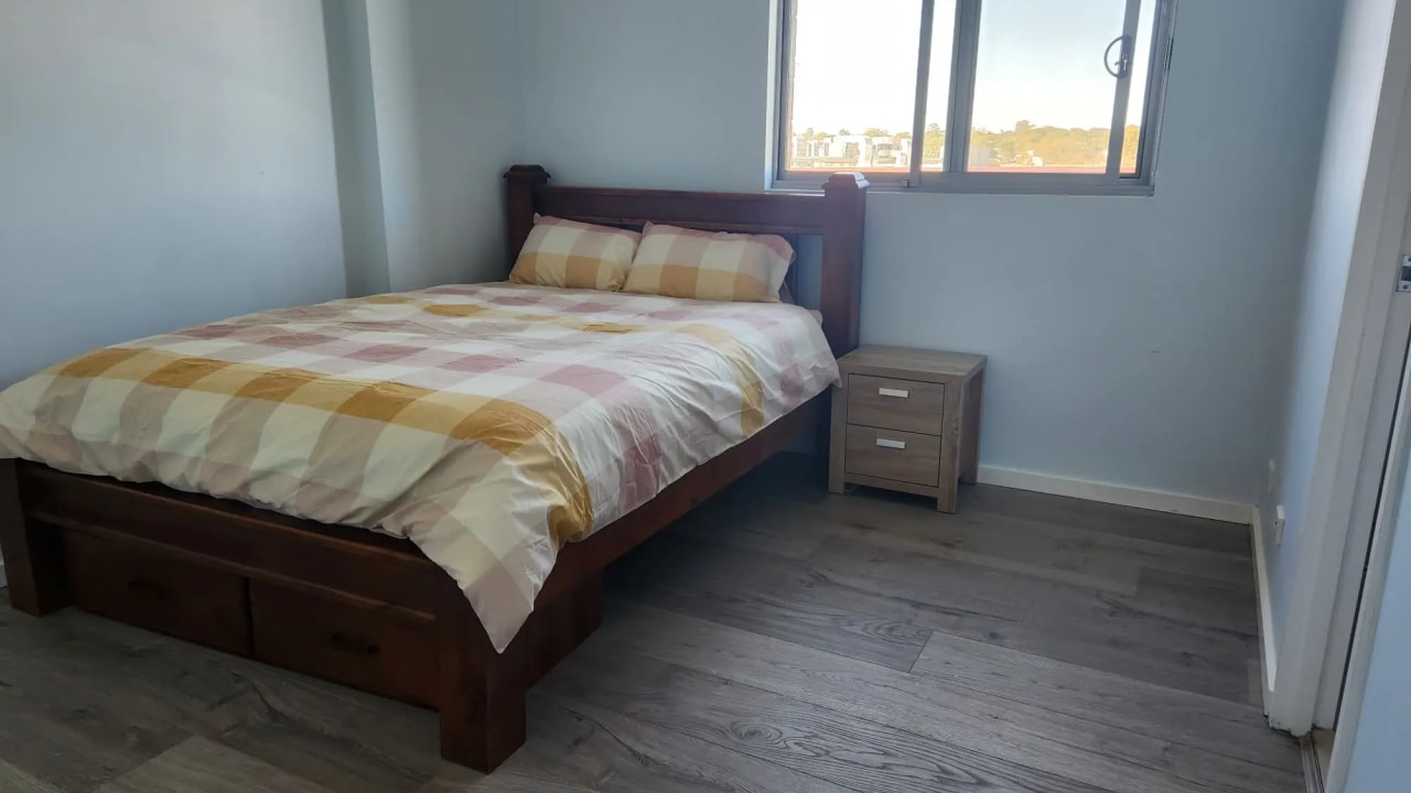 Furnished room in a flatshare