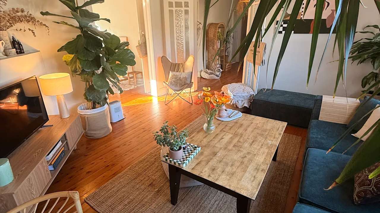 Furnished room in a share house