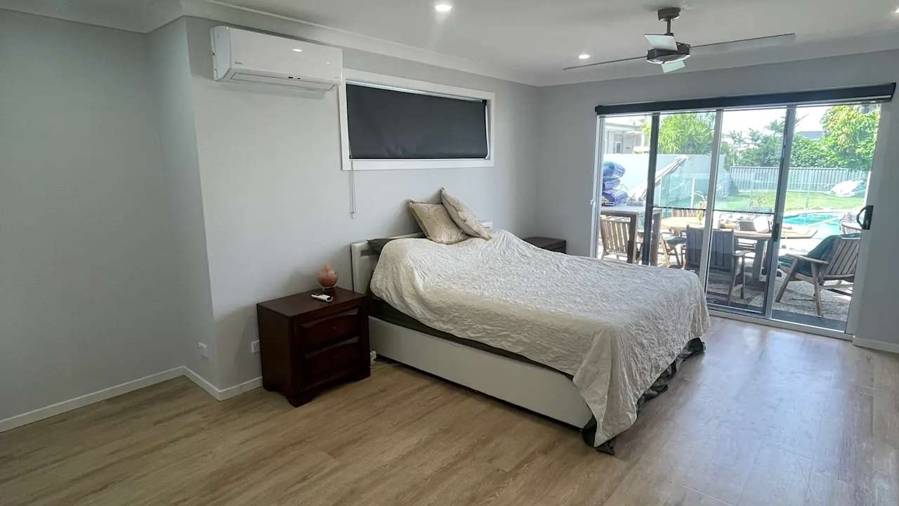 Room with ensuite in a share house