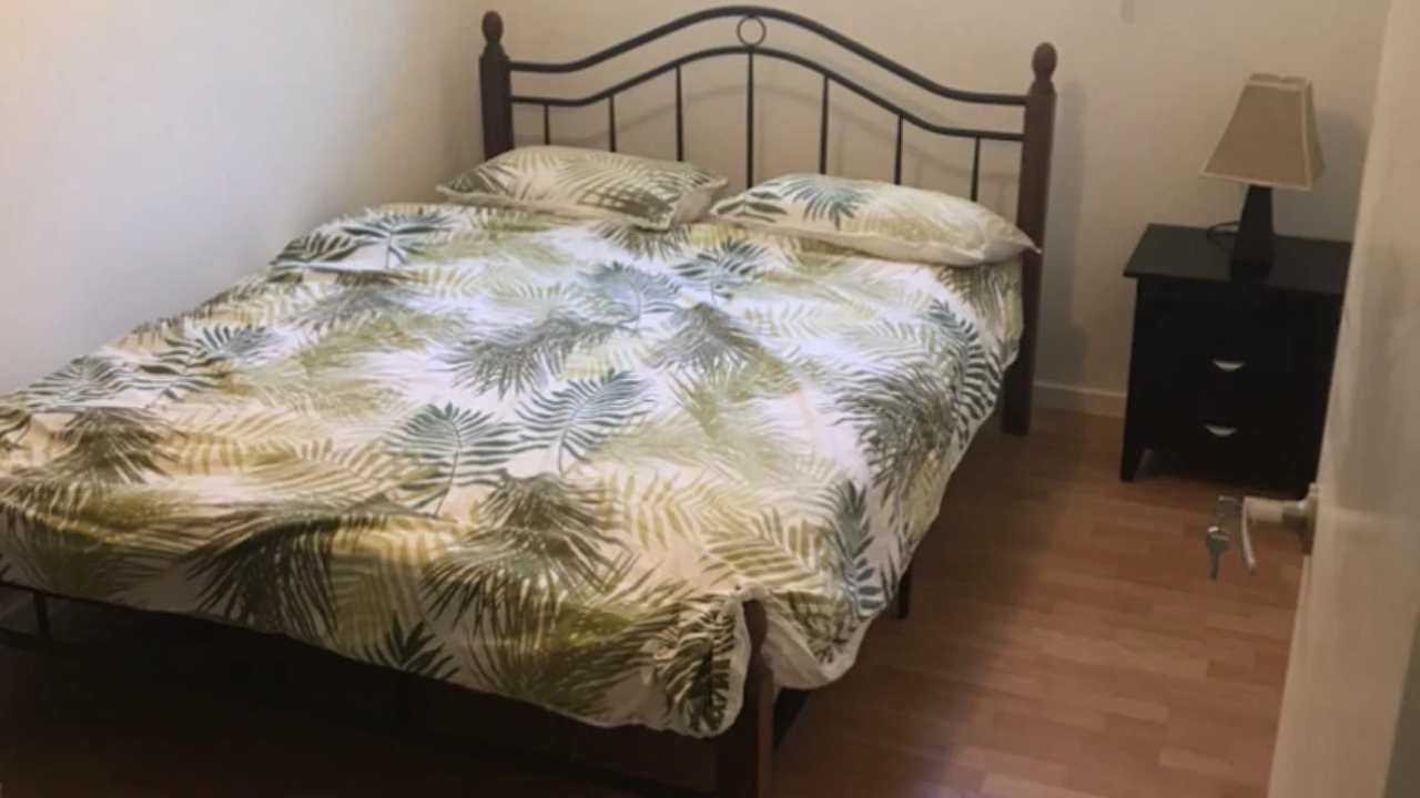 Furnished room in a share house