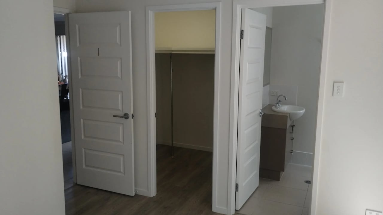 Room with ensuite in a share house