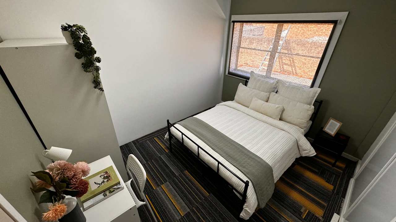 Furnished room in a share house