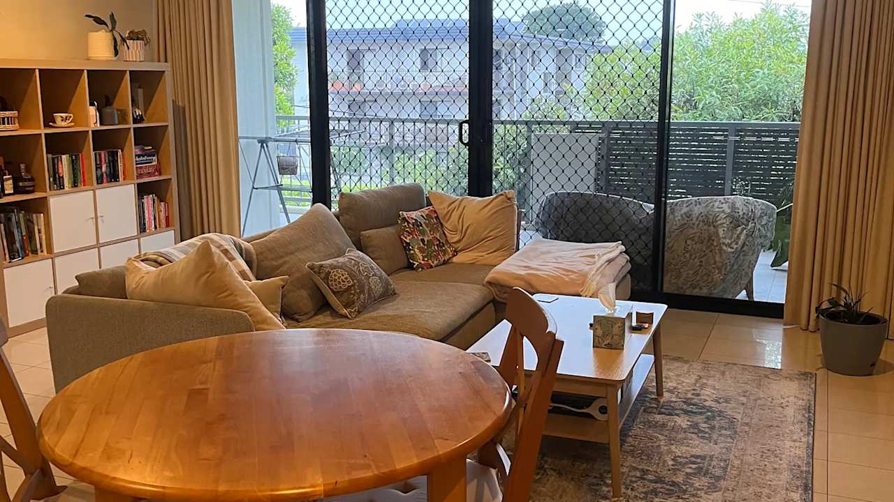 Unfurnished room with ensuite in a flatshare