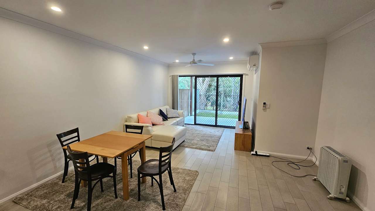 Unfurnished room in a share house