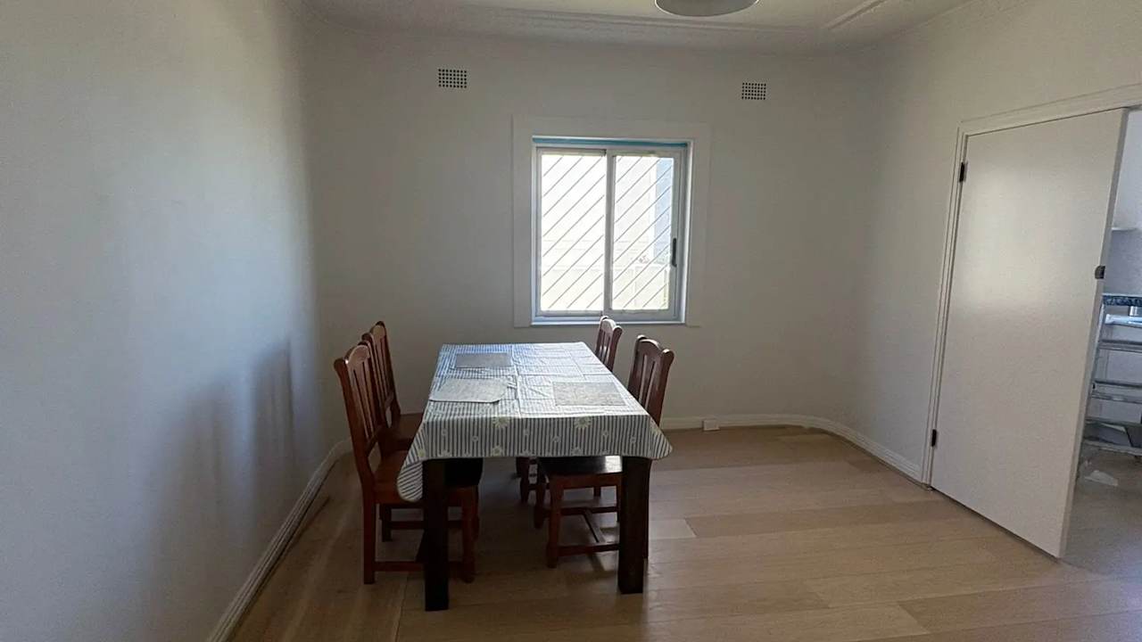 Furnished room in a share house