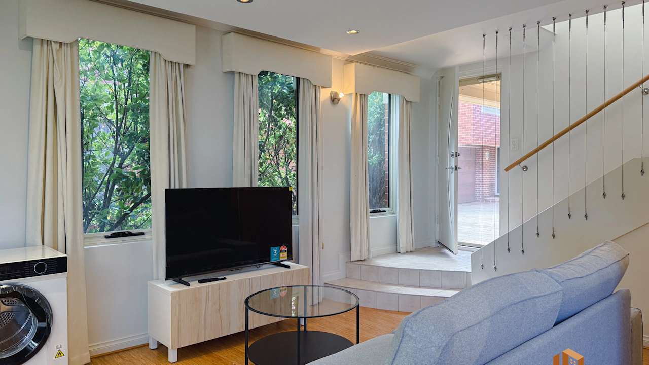 Furnished room in a share house