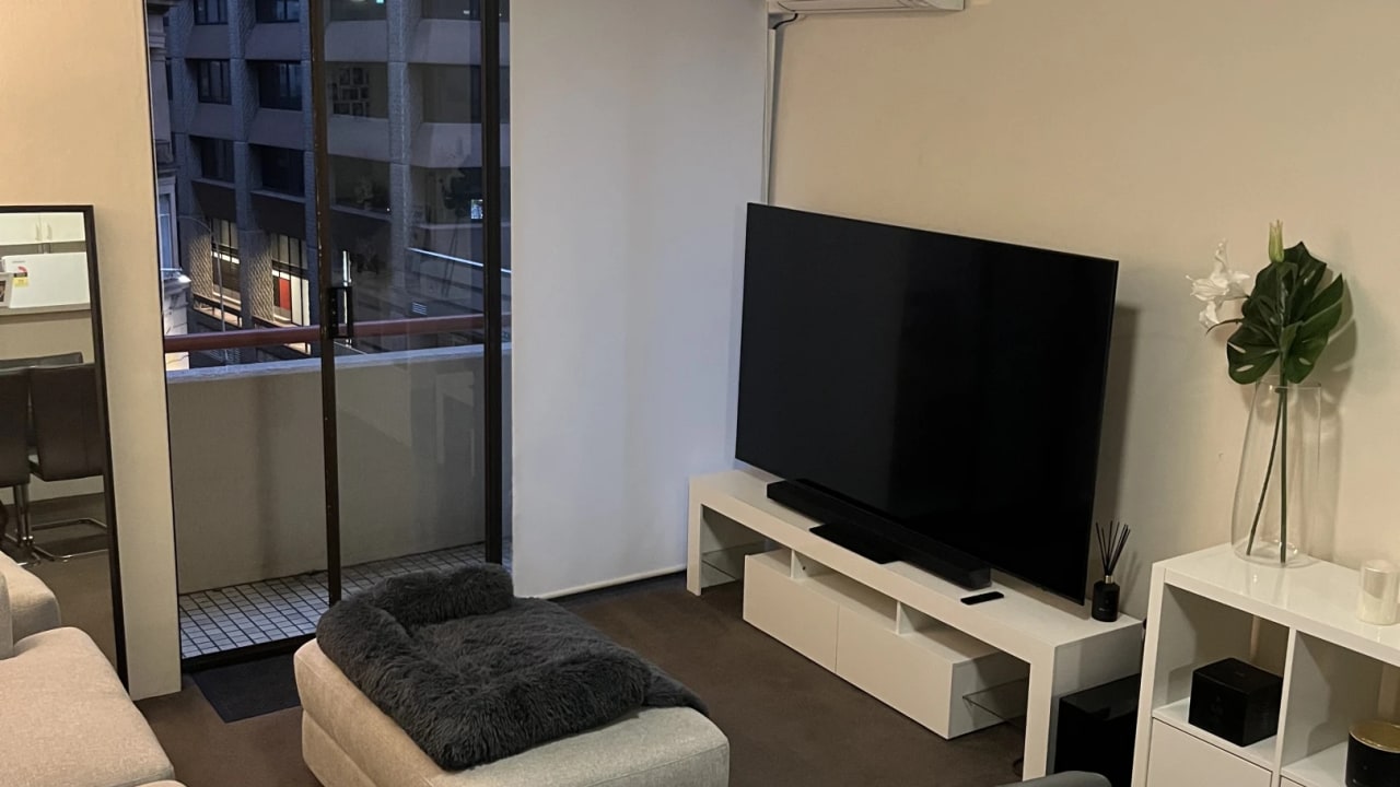 Unfurnished room in a flatshare
