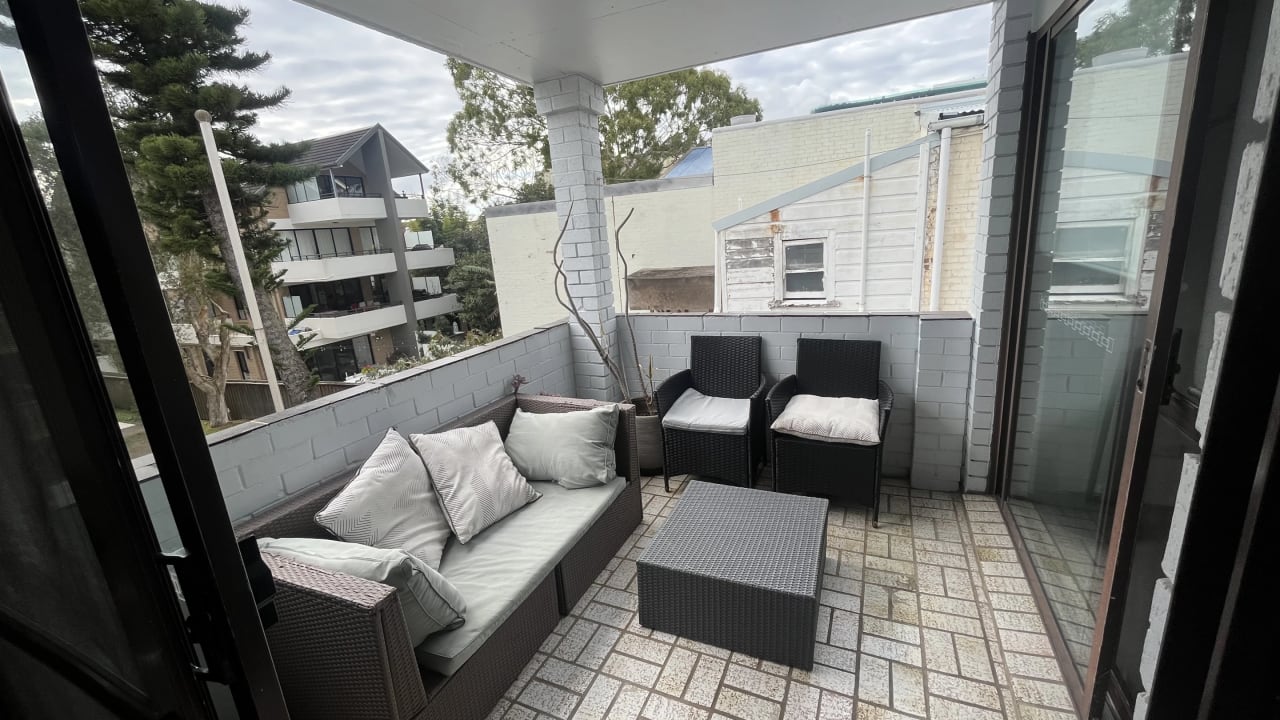 Whole property with 2 rooms for rent