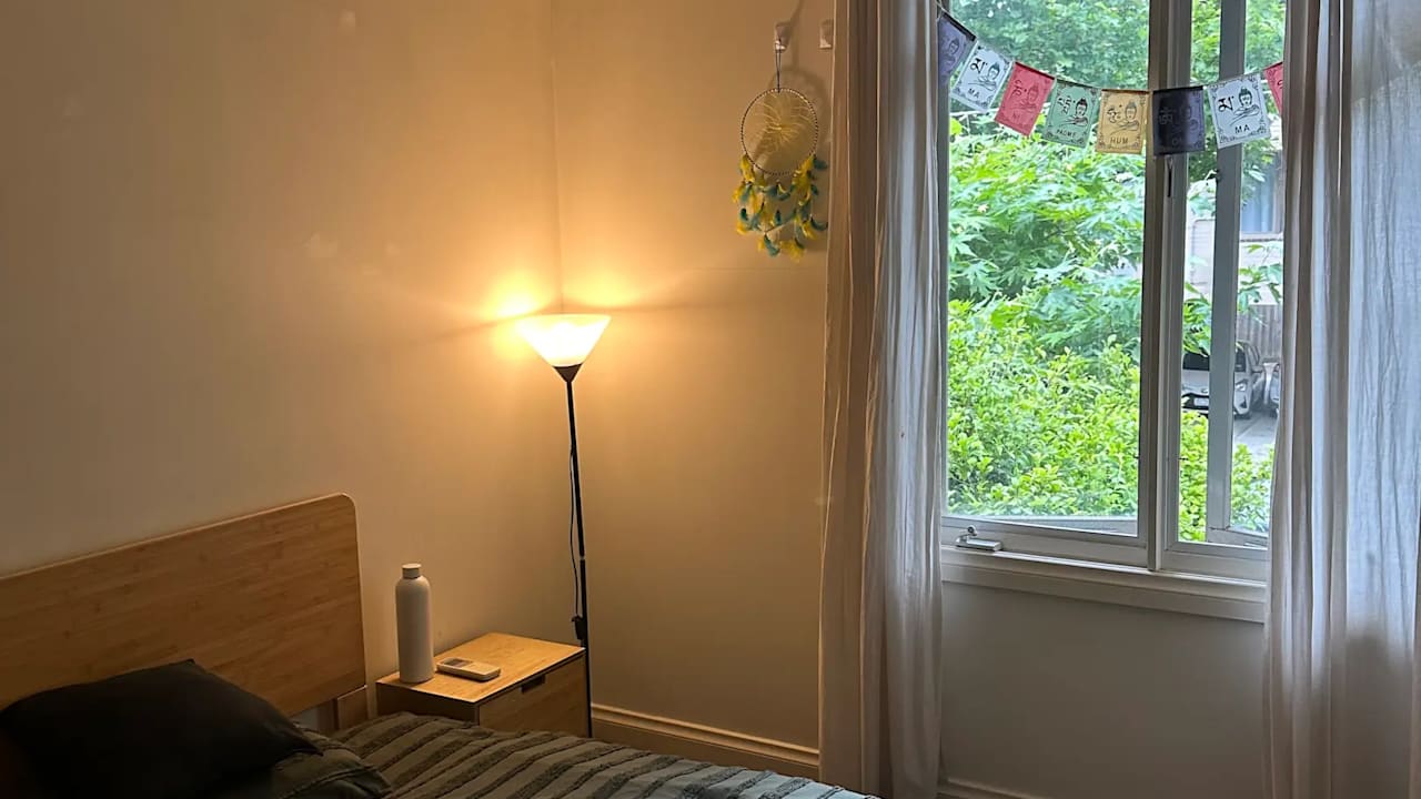 Furnished room with own bathroom