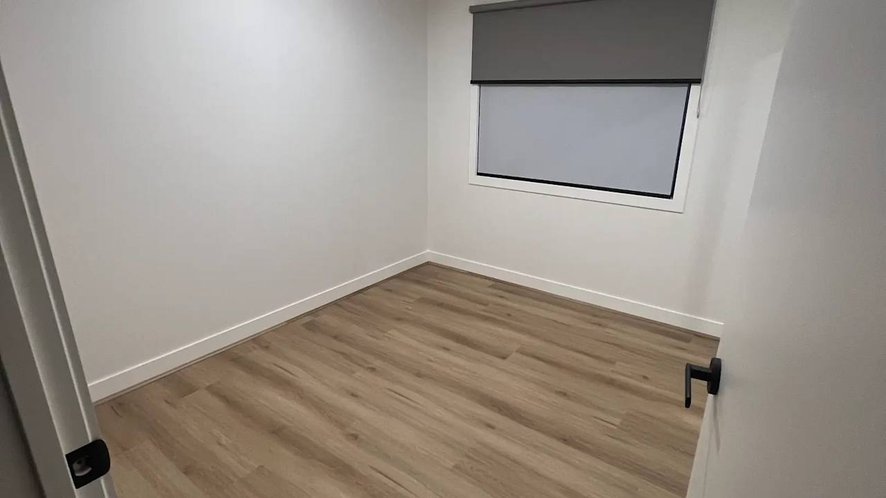 Unfurnished room in a share house