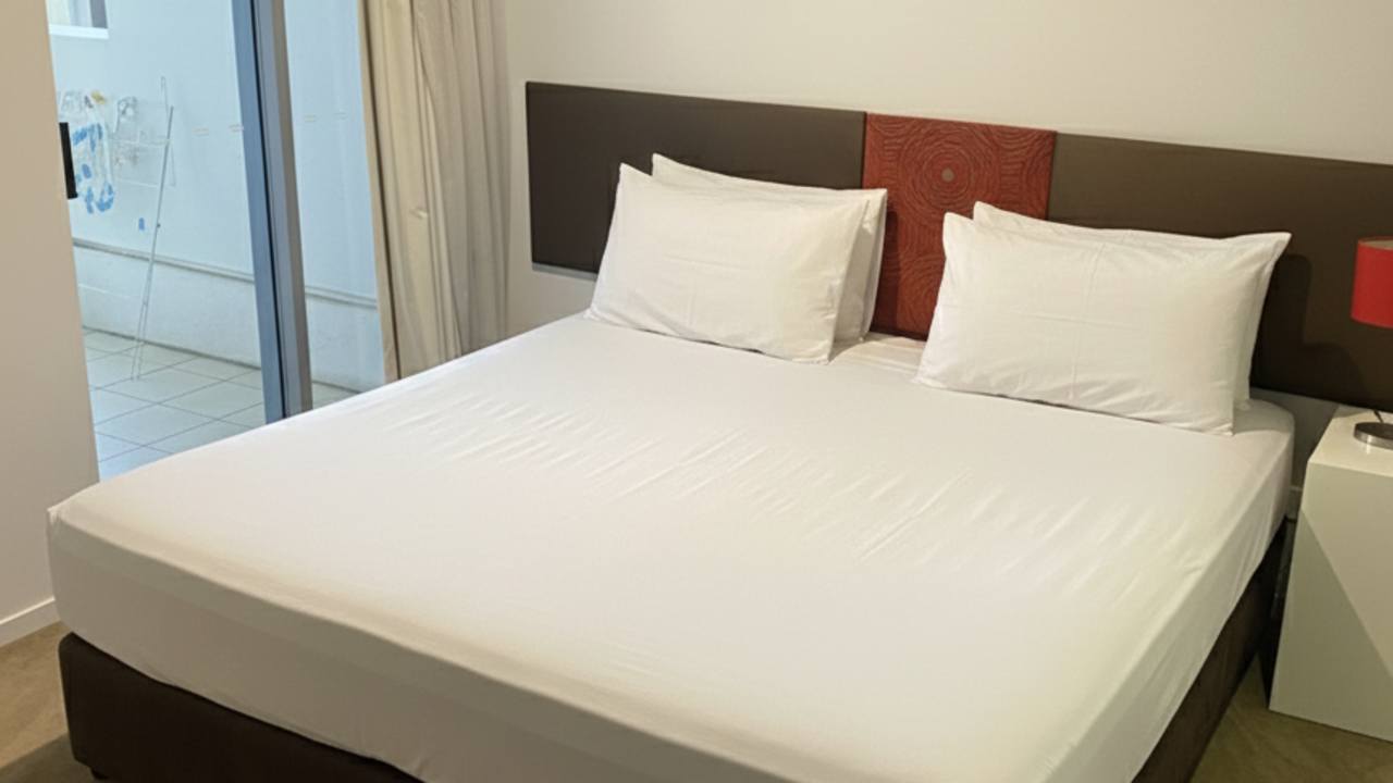 Furnished room with own bathroom