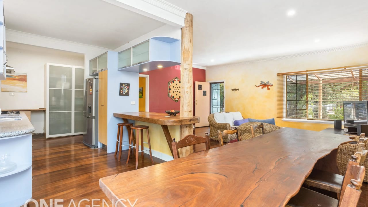 Furnished room in a share house