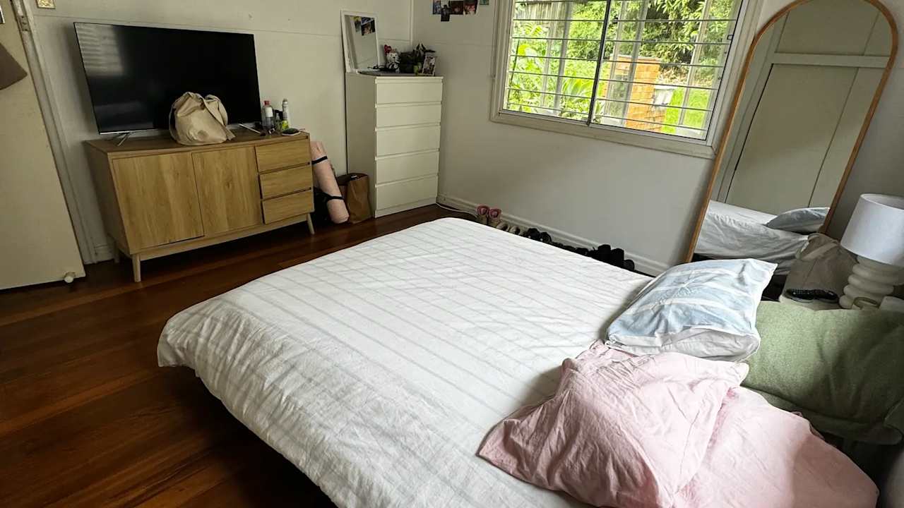 Unfurnished room in a share house