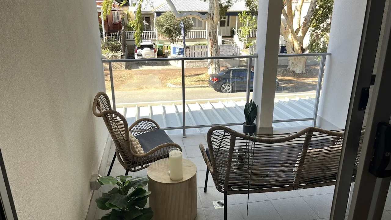 Furnished room with own bathroom