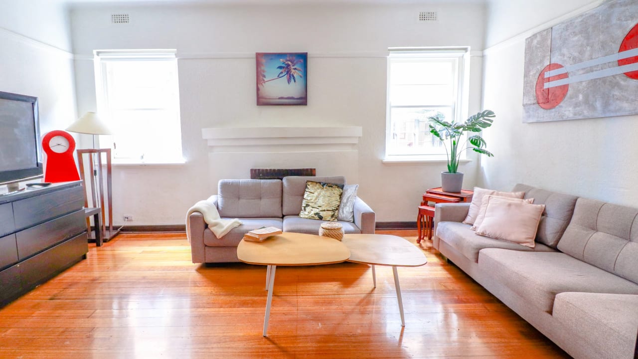 Whole property with 2 rooms for rent