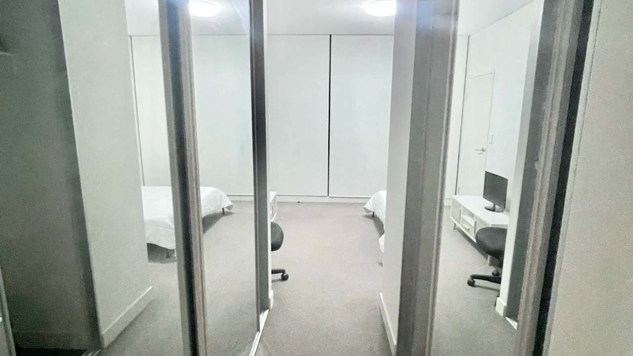 Room with ensuite in a flatshare