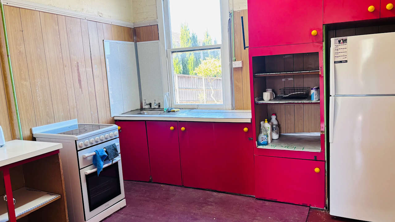 Whole property with 4 rooms for rent