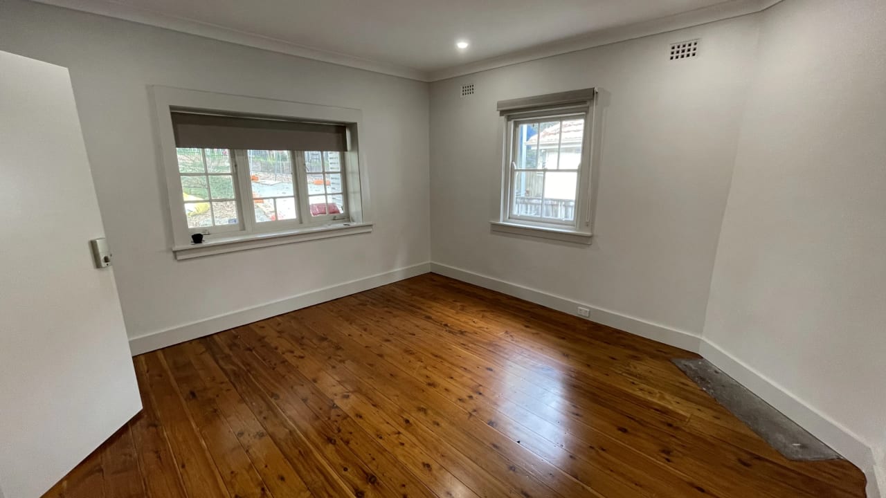 Room in a share house