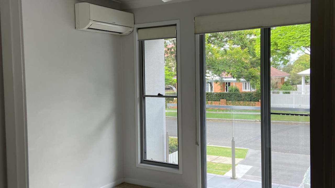 Unfurnished room in a share house