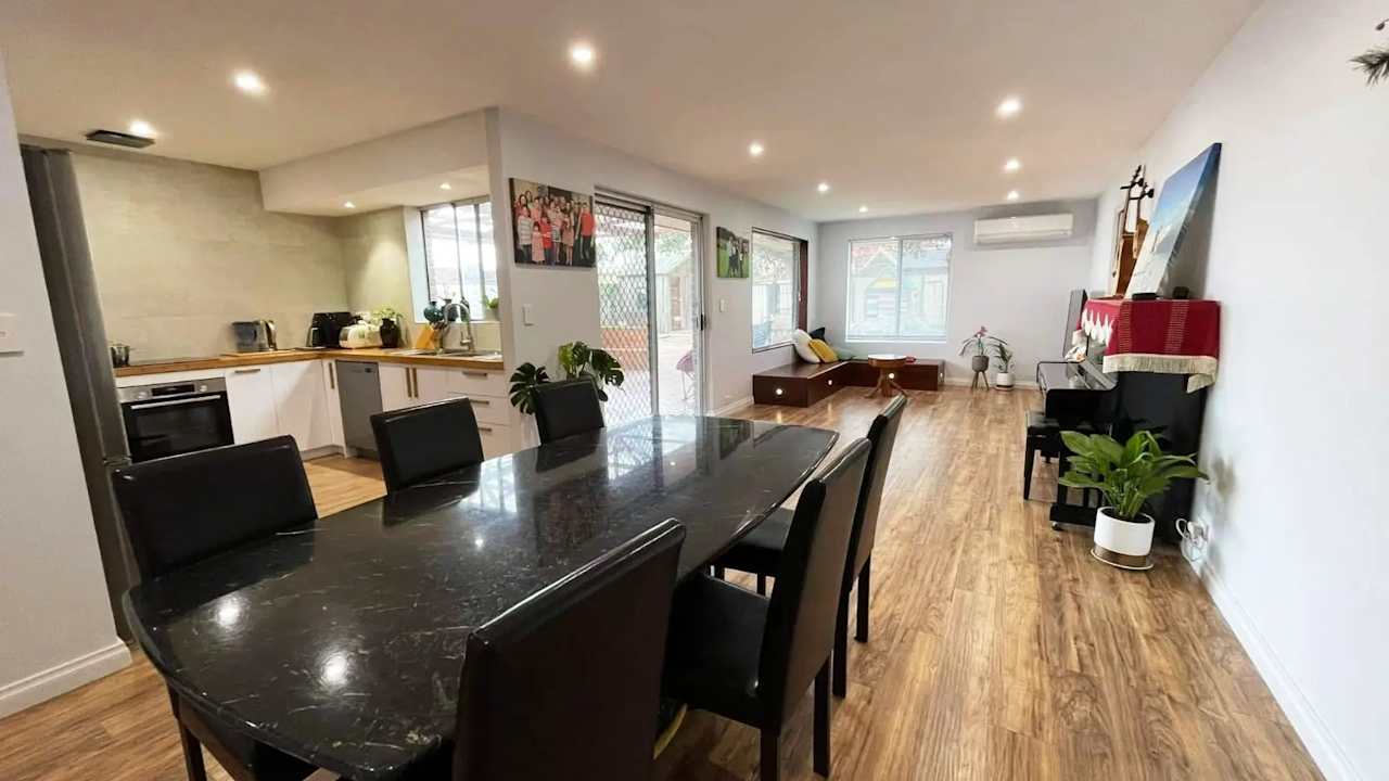 Furnished room in a share house