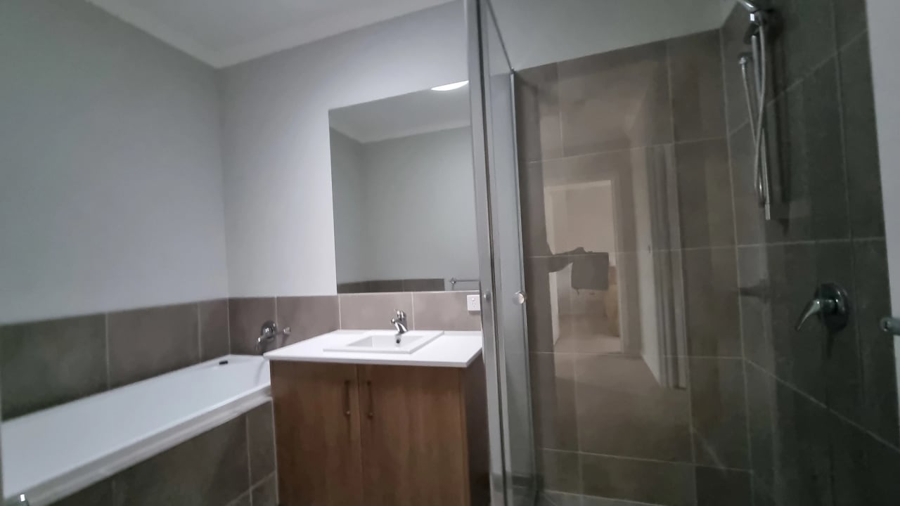 Furnished room with own bathroom
