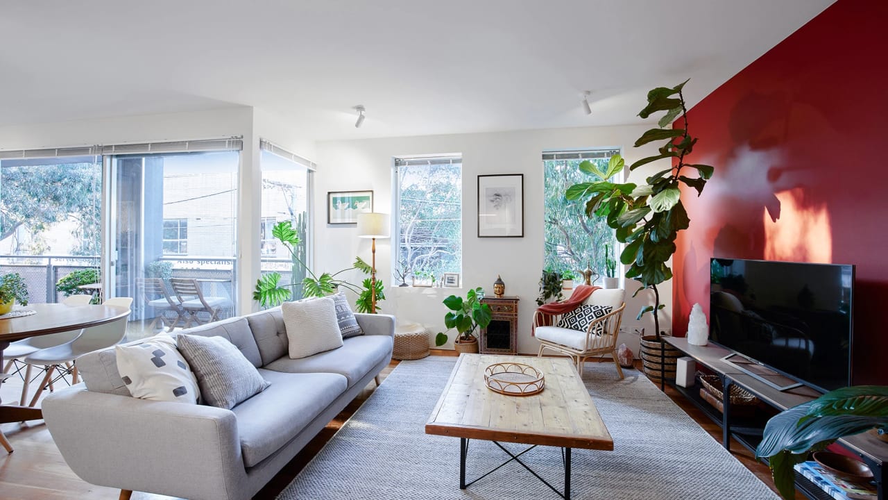 Furnished room in a flatshare