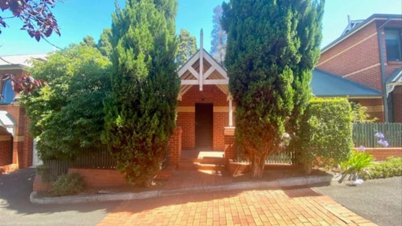 Room in a share house