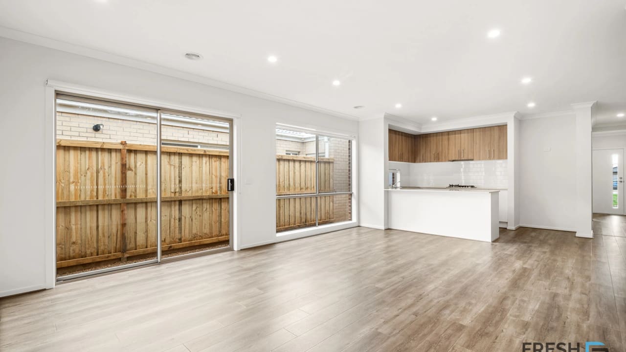 Whole property with 4 rooms for rent