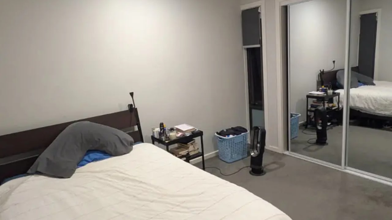 Unfurnished room in a share house