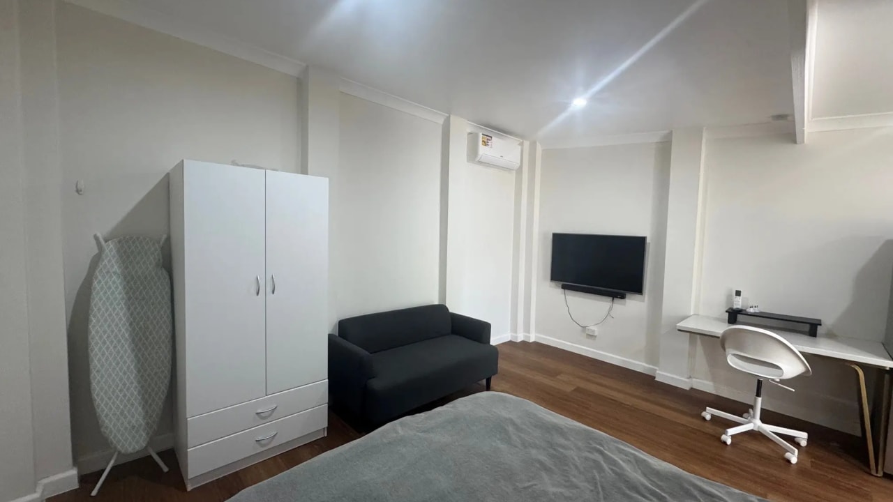 Furnished room granny flat for rent