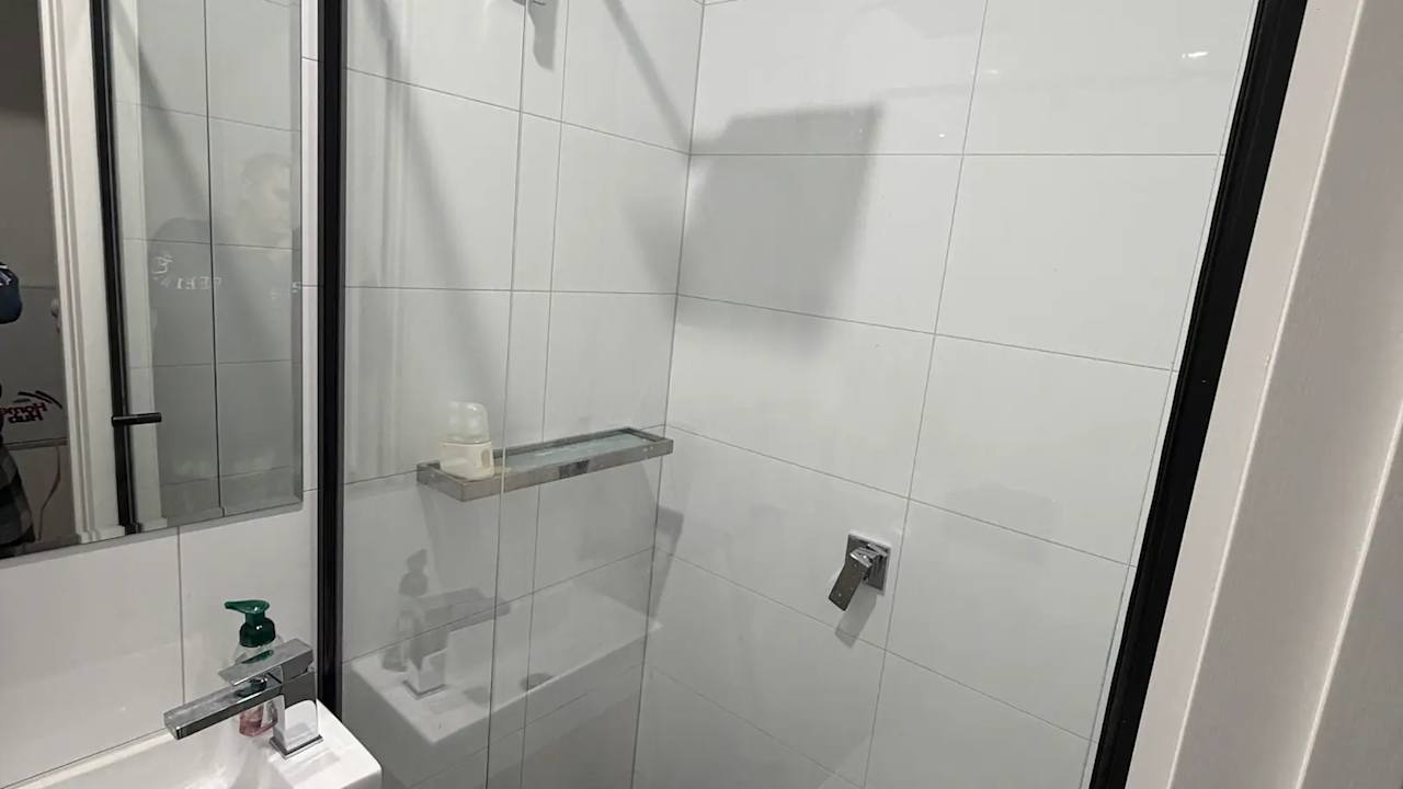 Furnished room with own bathroom