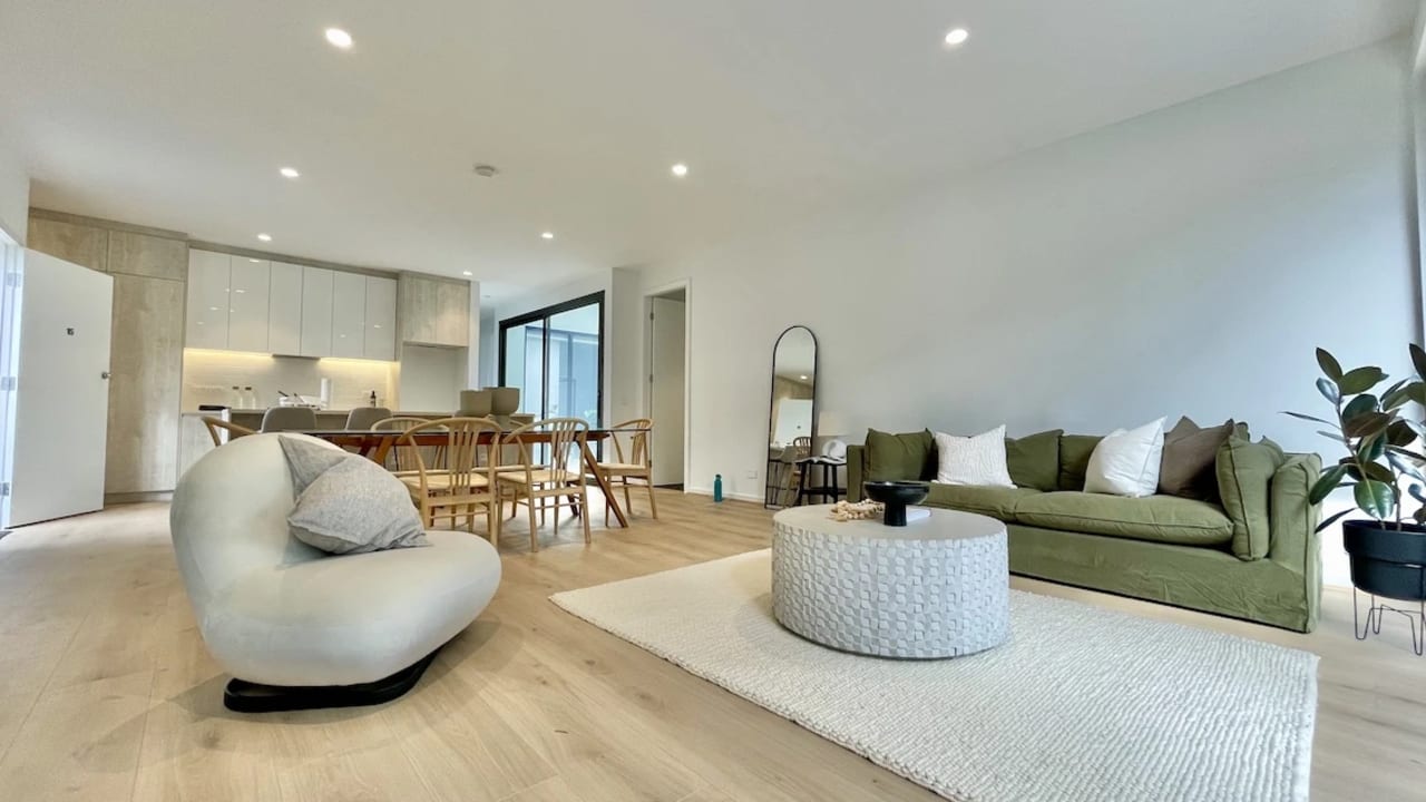 Furnished room with ensuite in a flatshare