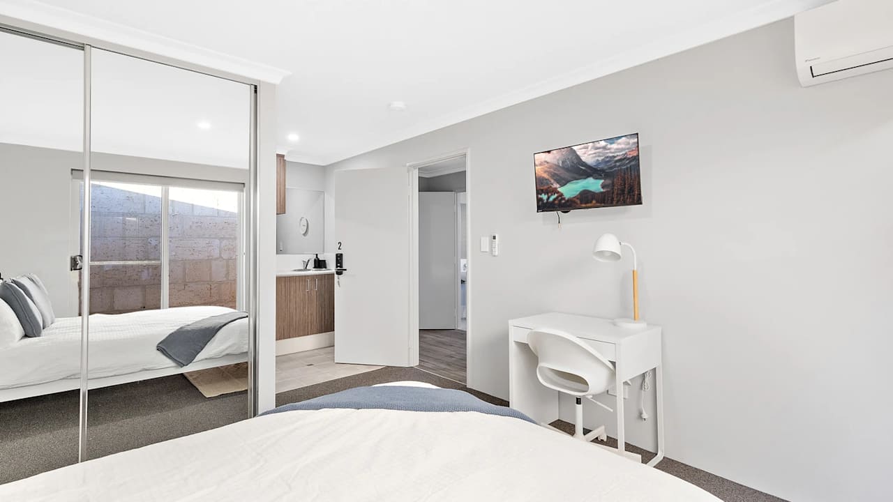 Furnished room with own bathroom