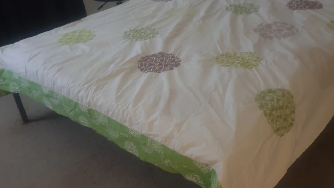 Room in a share house