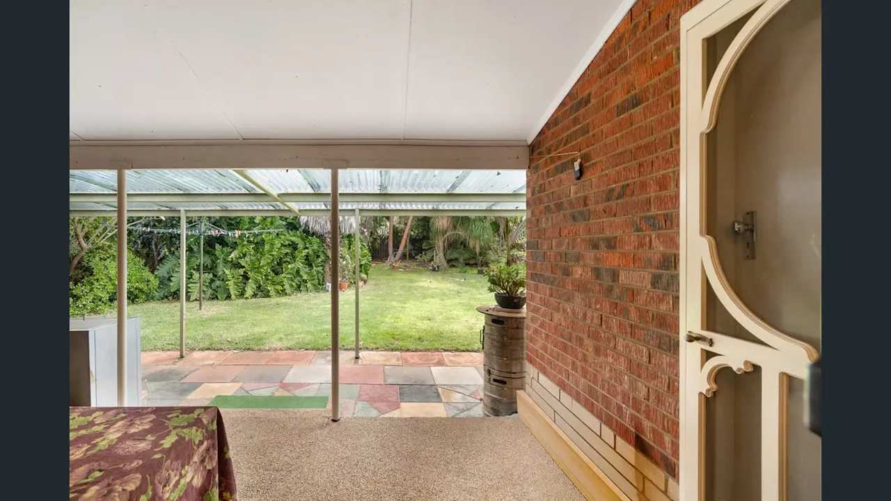 Whole property with 4 rooms for rent