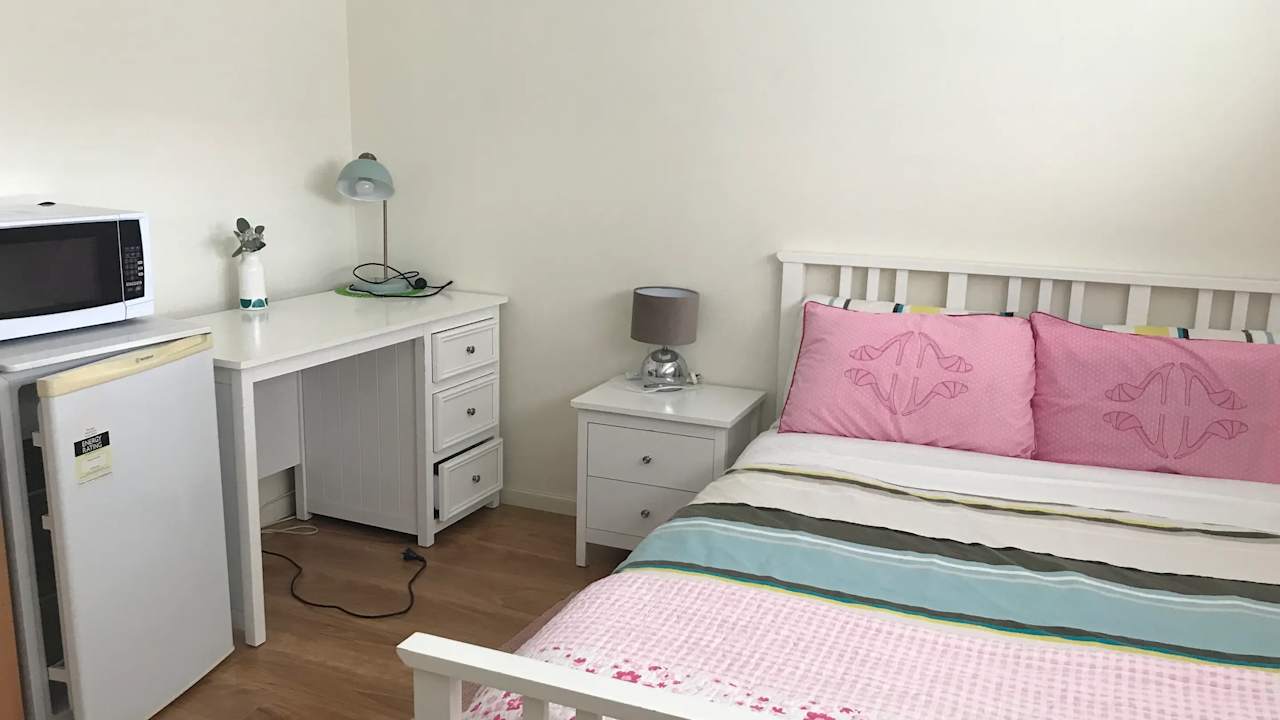 Furnished room in a share house