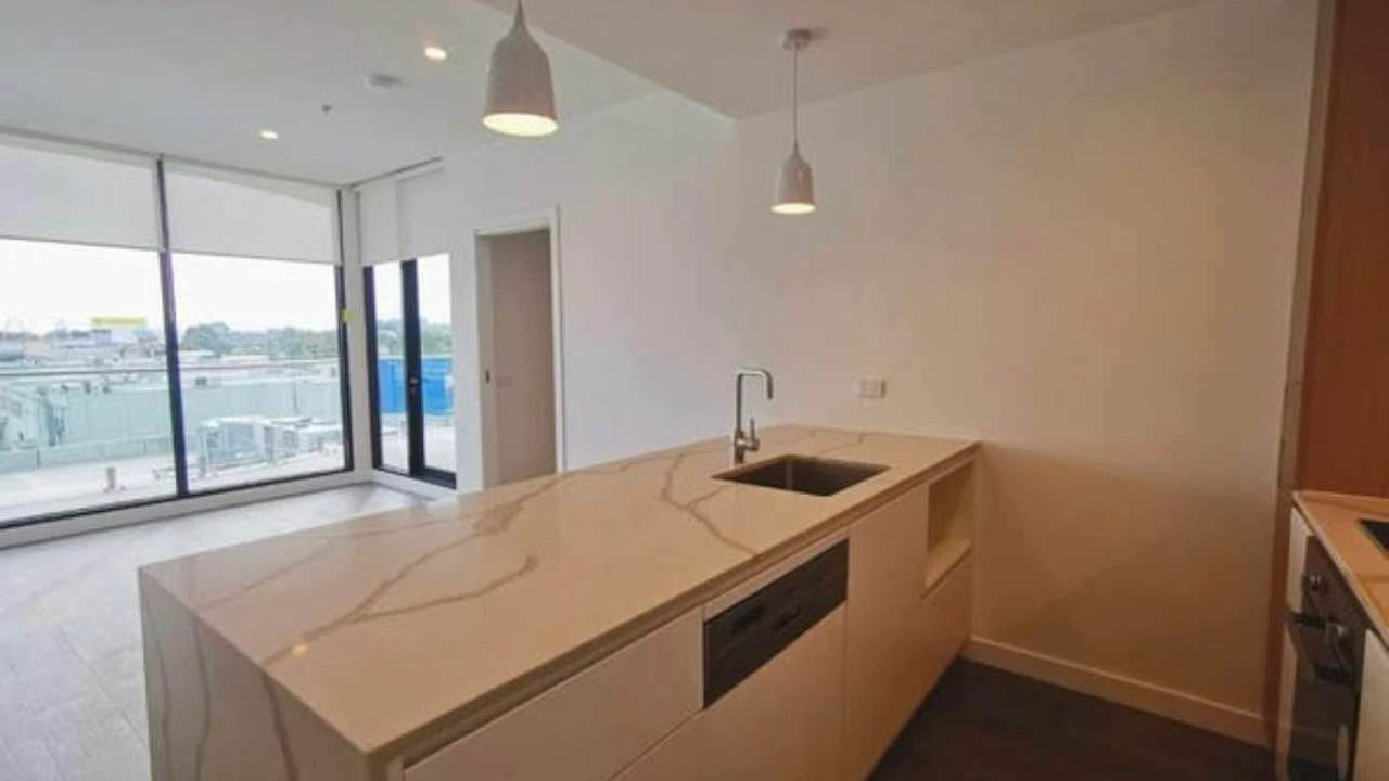 Unfurnished room with own bathroom